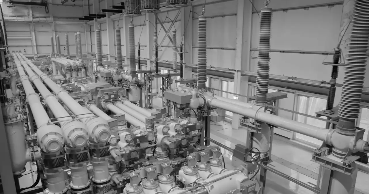 High-Power Laboratory